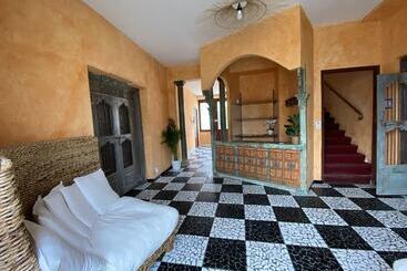 تختخواب و صبحانه Nuit Et Spa En Brenne