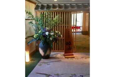 هتل Grand Vert Gizan Vacation Stay 95357