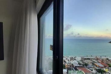 هتل Natal Plaza Requinte, Conforto E Vista Para O Mar