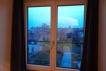 تختخواب و صبحانه Charmes En Ville Le Charme Authentique