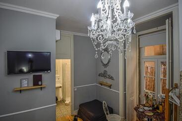 تختخواب و صبحانه B In B Lisbon Downtown Suites