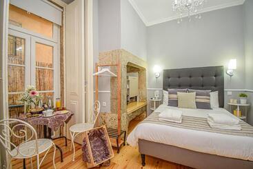 تختخواب و صبحانه B In B Lisbon Downtown Suites