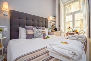 تختخواب و صبحانه B In B Lisbon Downtown Suites