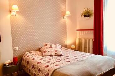 تختخواب و صبحانه Chambres D Hôtes Le 42