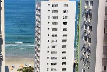 Flats Capitania Varam Pitangueiras