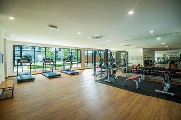 هتل Molek Regency Taman Molek