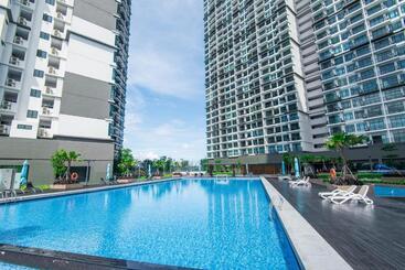 هتل Molek Regency Taman Molek