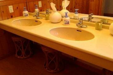 هتل Pension Come Relaxing Western Style Room Vacation Stay 14977