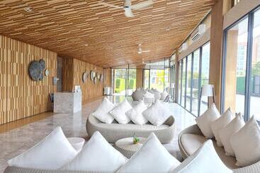 هتل Veranda Residence Pattaya By Sea