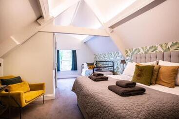 تختخواب و صبحانه The Prince Of Waterloo   Boutique Guest Rooms