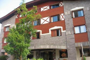 Flat Em Gramado