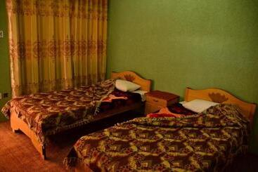 هتل Capital Lodge Gilgit
