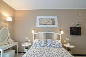پانسیون Dimora Pascali Holiday    Rooms & Relax