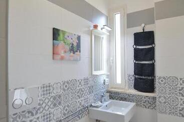 پانسیون Dimora Pascali Holiday    Rooms & Relax