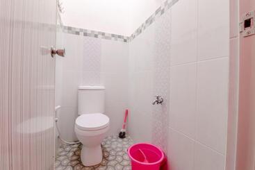 پانسیون Pinky Guest House Batu