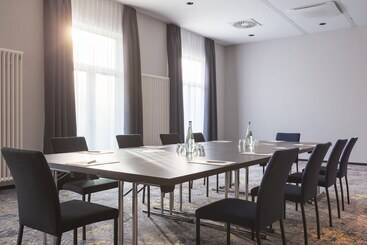Garner Hotel Augsburg Nord, An Ihg
