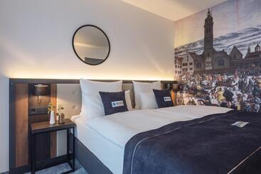 Garner Hotel Augsburg Nord, An Ihg