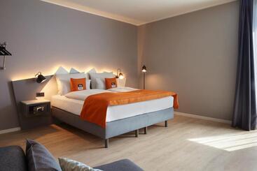 هتل Holiday Inn   The Niu, Hub Dusseldorf Messe, An Ihg