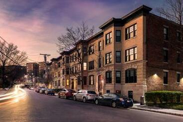 A Stylish Stay W/ A Queen Bed, Heated Floors.. #37