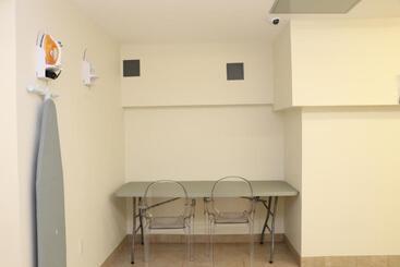 Comfy Beacon Hill Studio Great For Work Travel #7