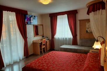 צימר Garni Arnica