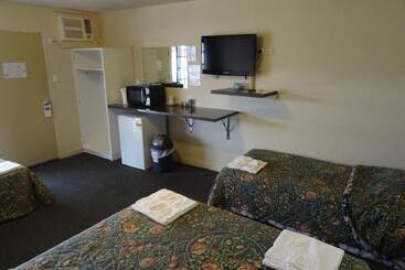 Paringa Hotel Motel