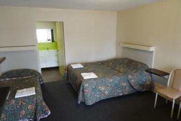 Paringa Hotel Motel