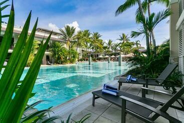 استراحتگاه Port Douglas Private Apartments In Temple