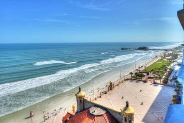 Wyndhams Ocean Walk Resort