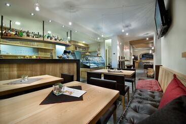Alpen Hotel Chalet