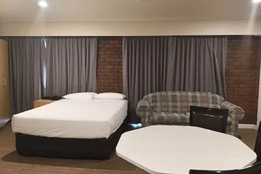 Dandenong Motel