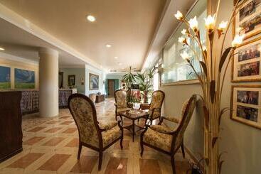 ホテル Albergo La Primula