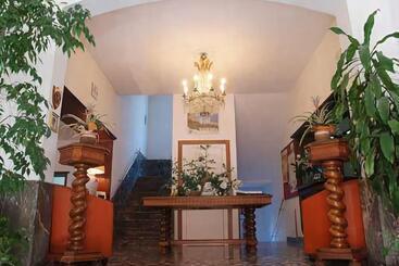 هتل Albergo San Lorenzo