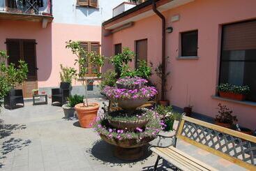 هتل Albergo Visconti