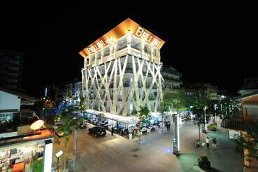 هتل Bellini Relais