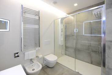 هتل Bellini Relais
