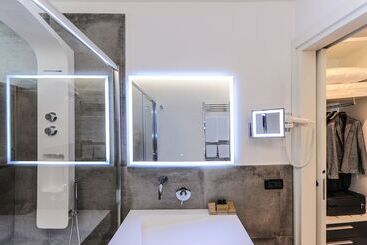 هتل Bellini Relais