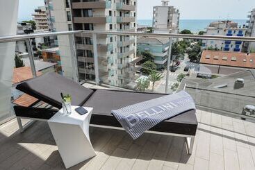 هتل Bellini Relais