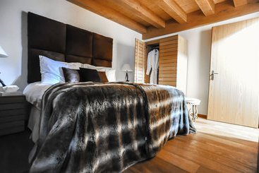 هتل Crans Luxury Lodges