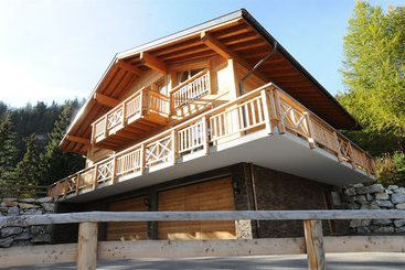هتل Crans Luxury Lodges