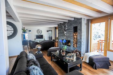 هتل Crans Luxury Lodges