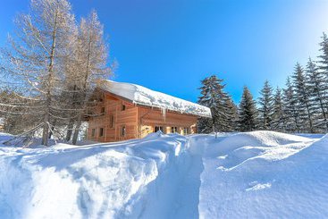هتل Crans Luxury Lodges
