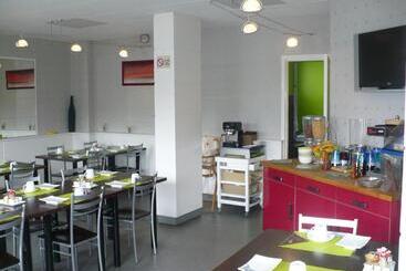 هتل Hôtel De La Vendée