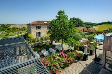 هتل Le Domaine De Baulieu
