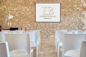 هتل Le Domaine De Baulieu