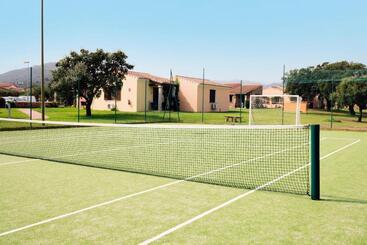 هتل Li Suari Club Village