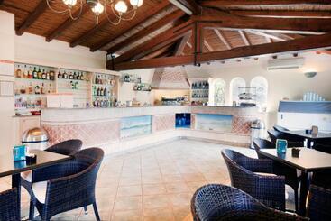 酒店 Li Suari Club Village