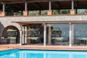 هتل Locanda Poggioleone