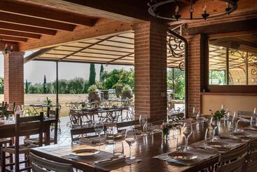 هتل Locanda Poggioleone