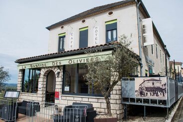 هتل Logis Hôtel La Bastide Des Oliviers